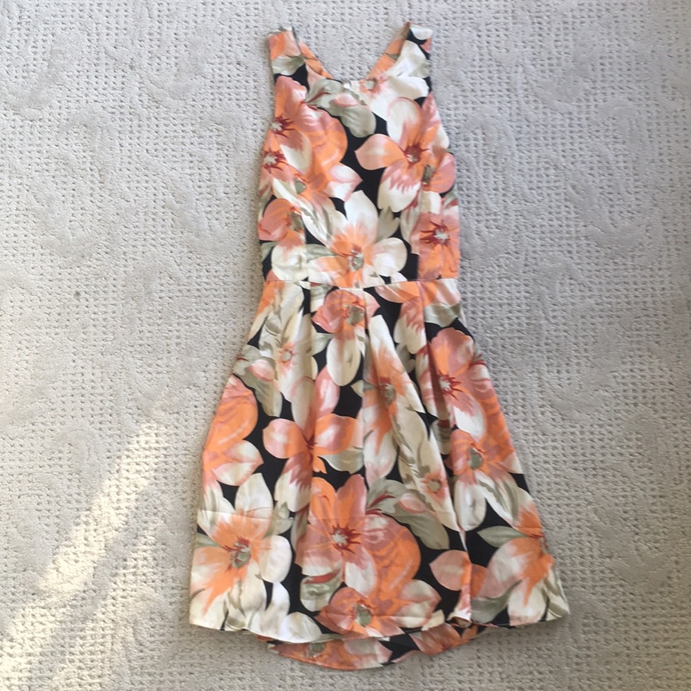 EUC Crossback, strapless dress. Sz S